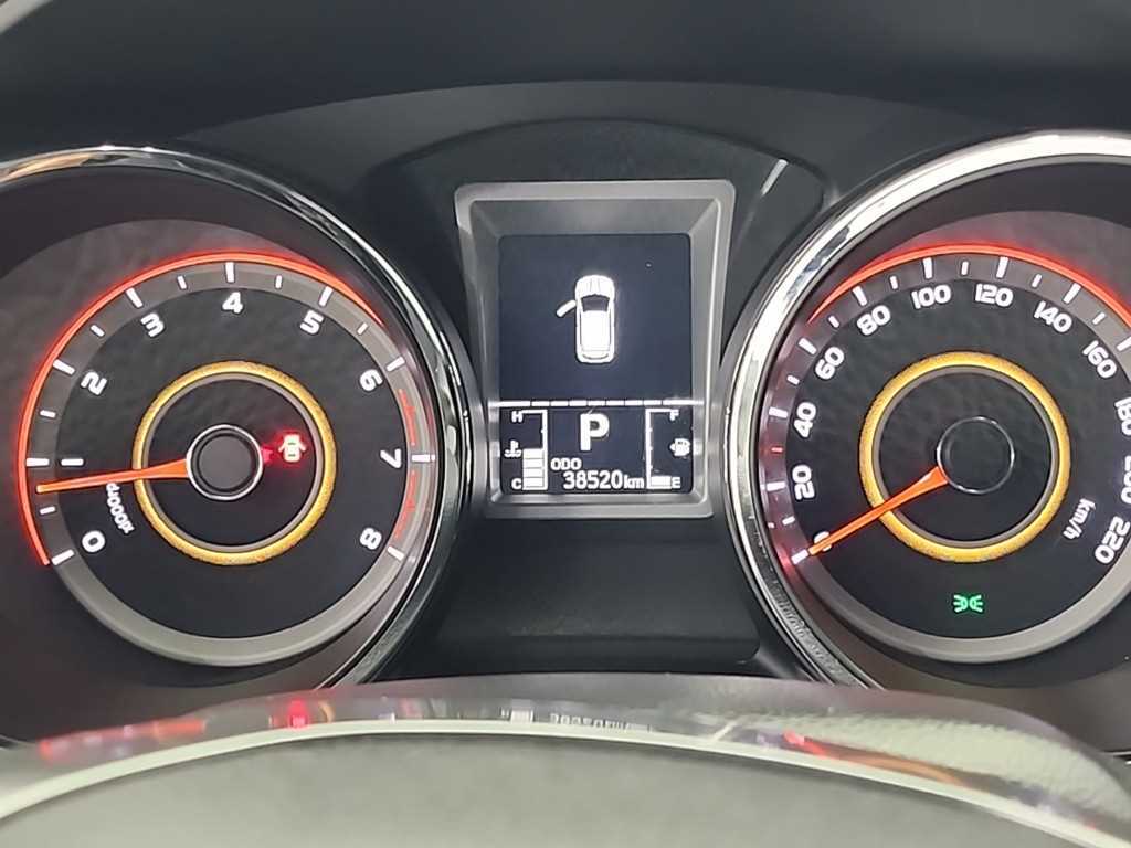 Ssangyong Tivoli - Vista 6