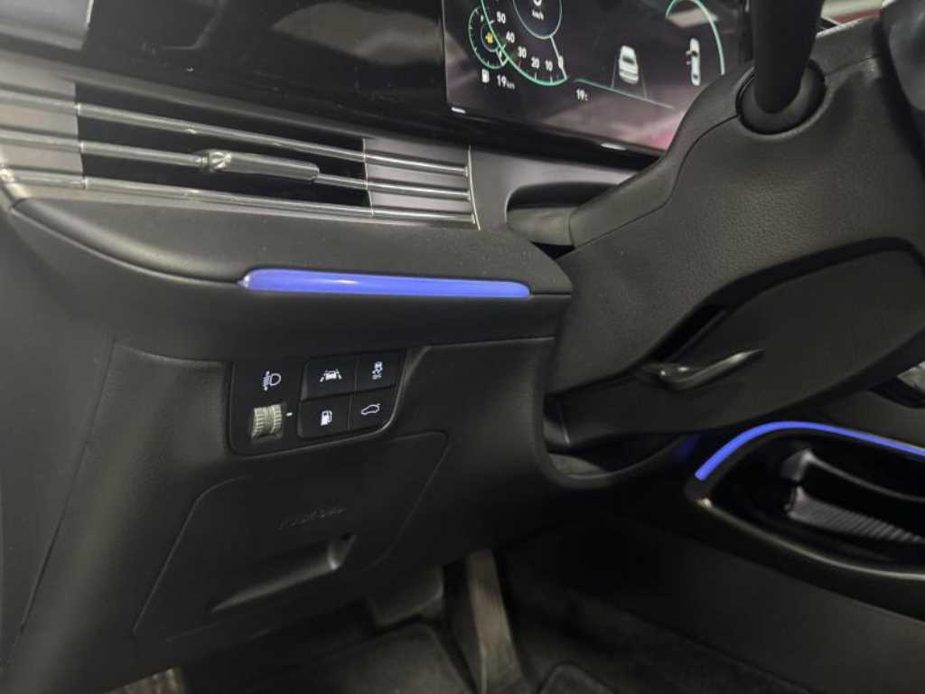 HYUNDAI Grandeur - Vista 10