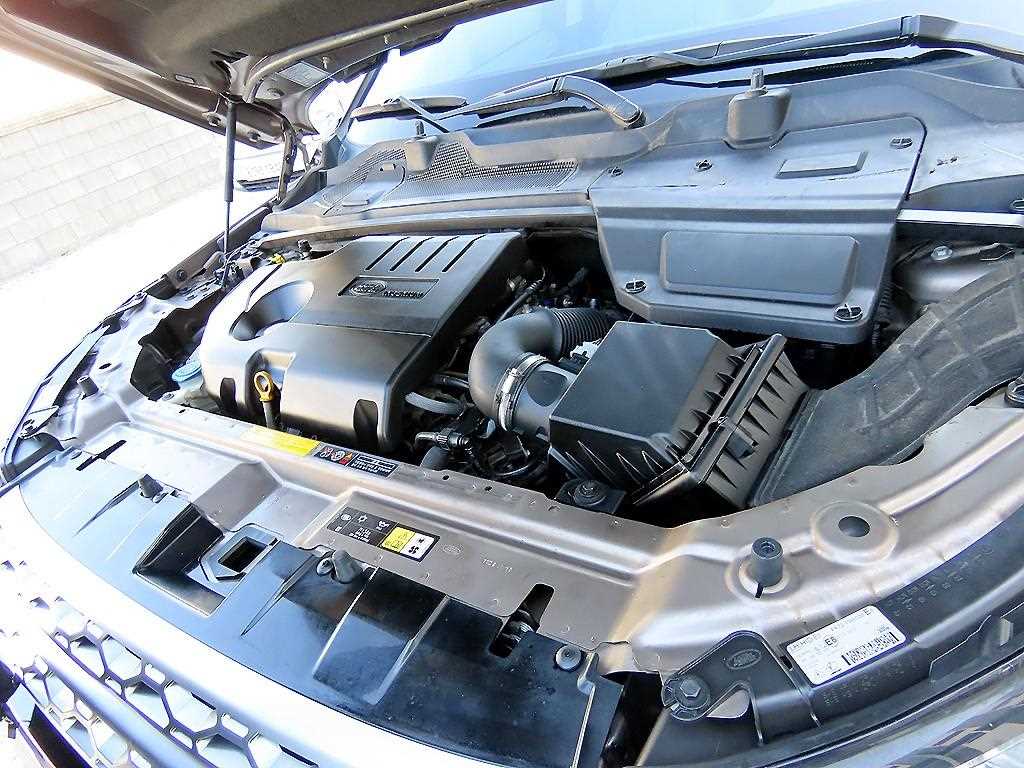 Land Rover Discovery Sports - Vista 5