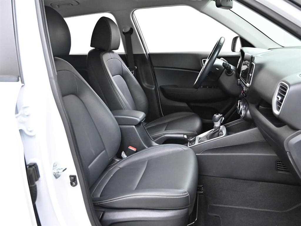 HYUNDAI Venue - Vista 10