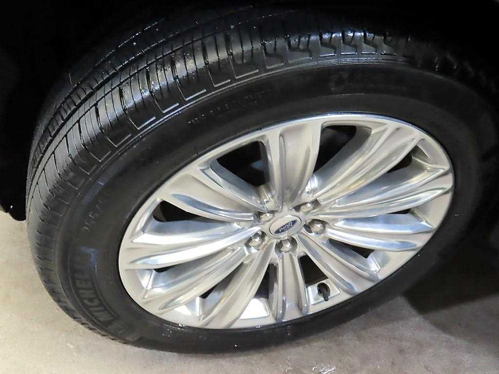 Ford Explorer 2023 Gris - Importación desde Corea - HF Imports Iquique - Foto 20