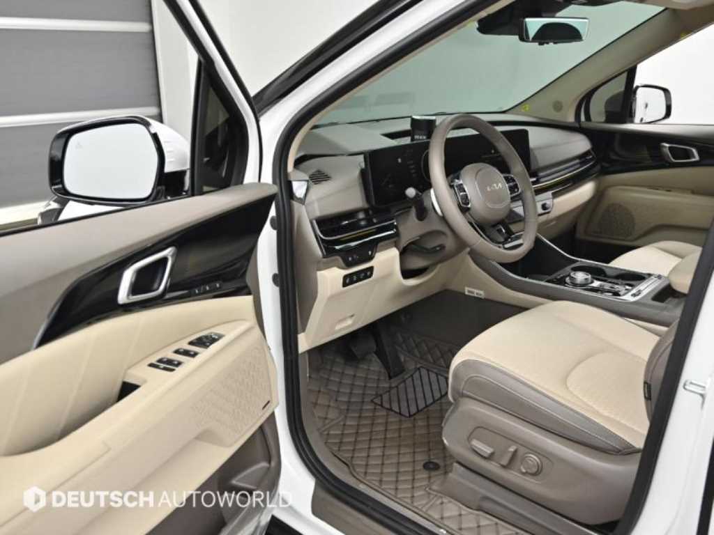 KIA Carnival - Vista 11