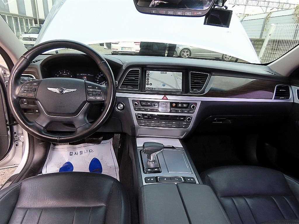 Genesis G80 - Vista 7