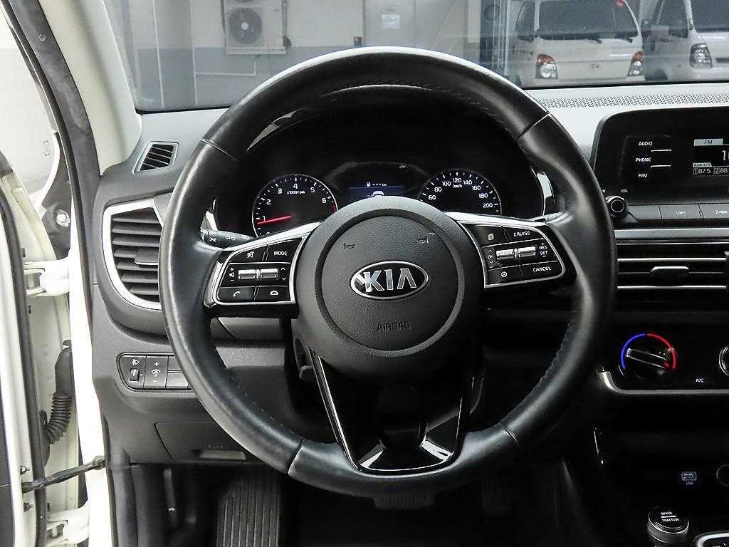 KIA Seltos - Vista 7