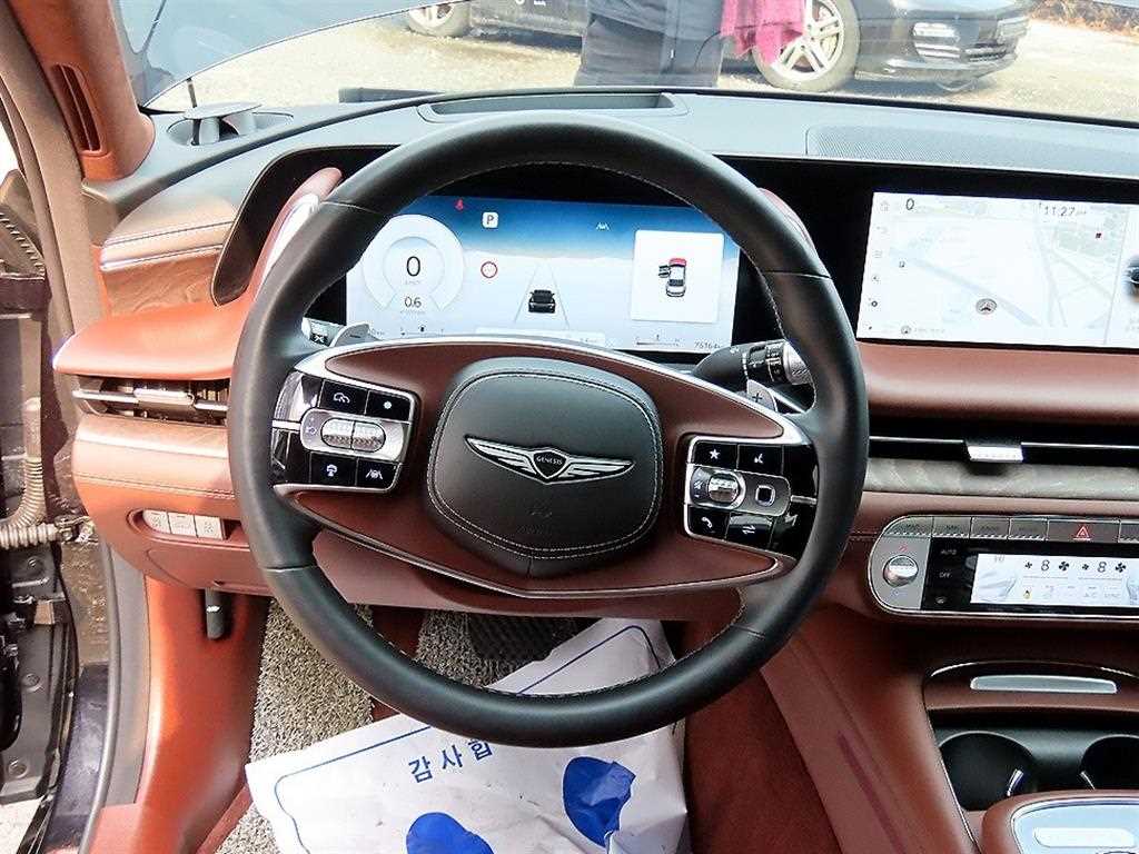 Genesis G90 - Vista 8