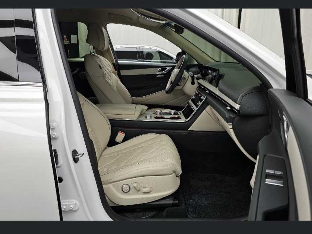 Genesis GV80 - Vista 11