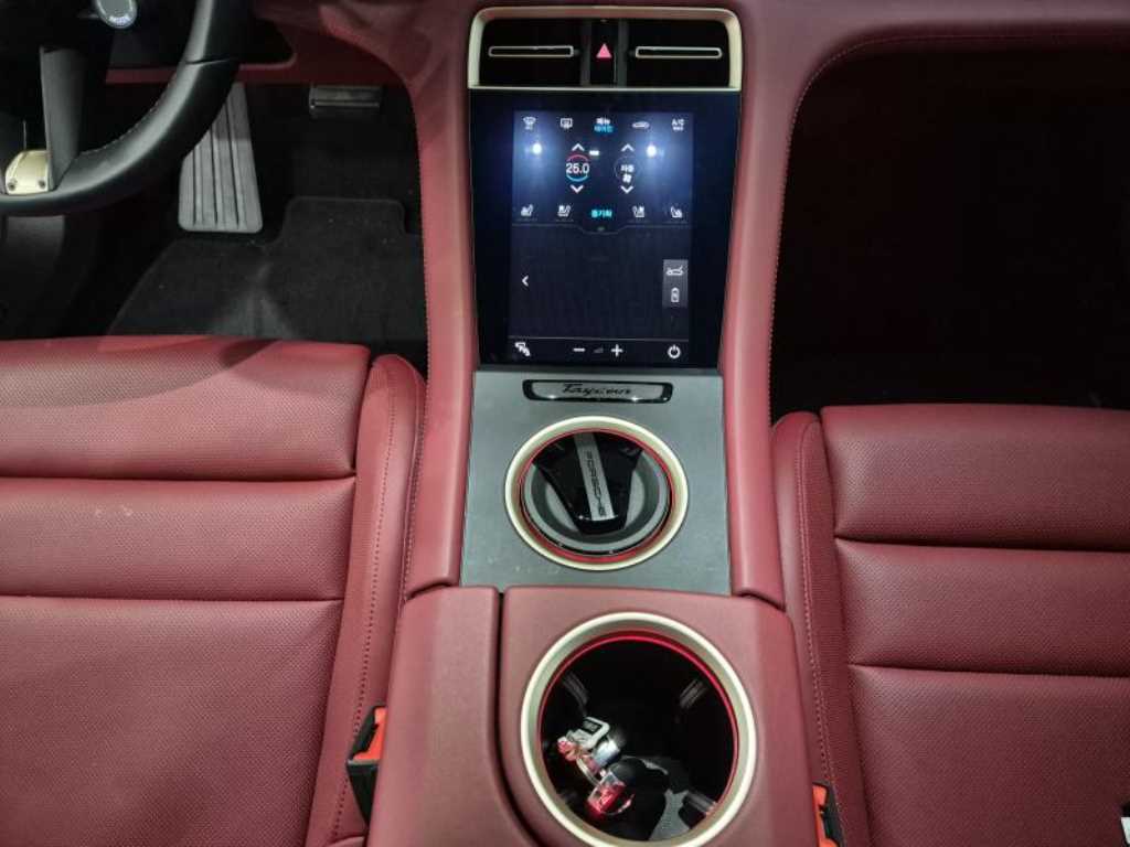 Porsche Taycan - Vista 8