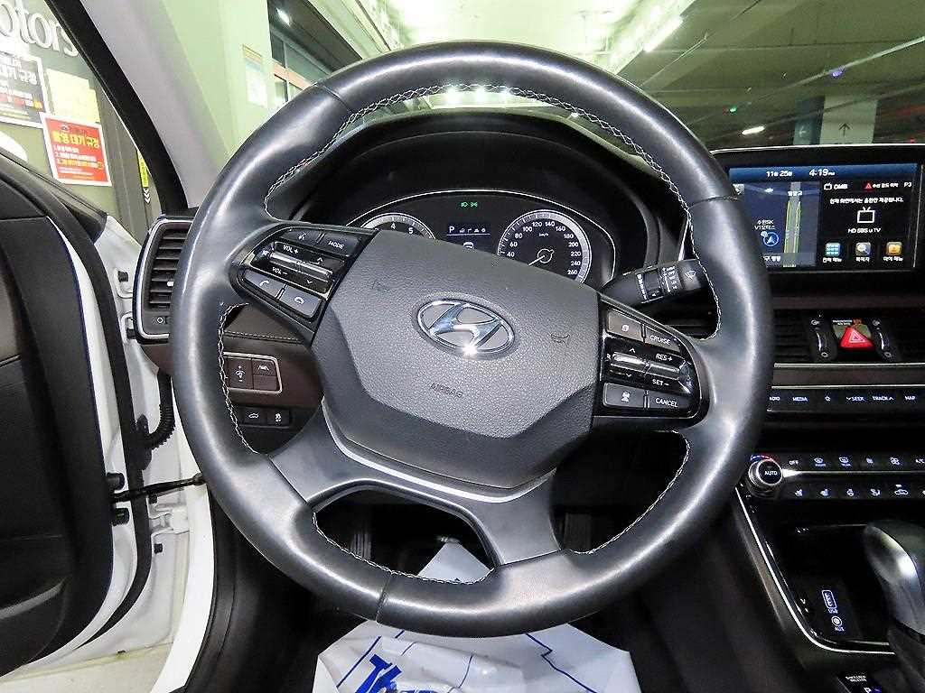 HYUNDAI Grandeur - Vista 8