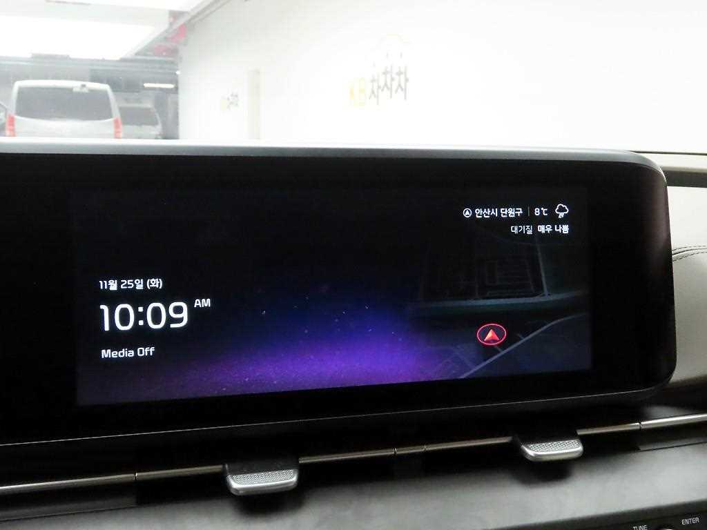 KIA Carnival - Vista 8