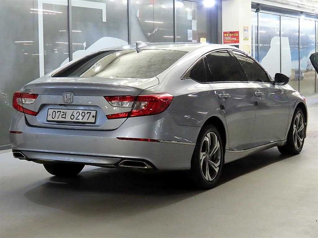 Honda Accord - Vista 4