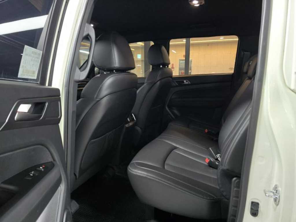 Ssangyong Rexton - Vista 7