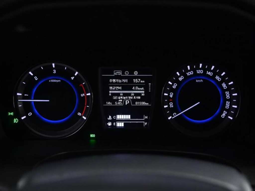 Ssangyong Rexton - Vista 8