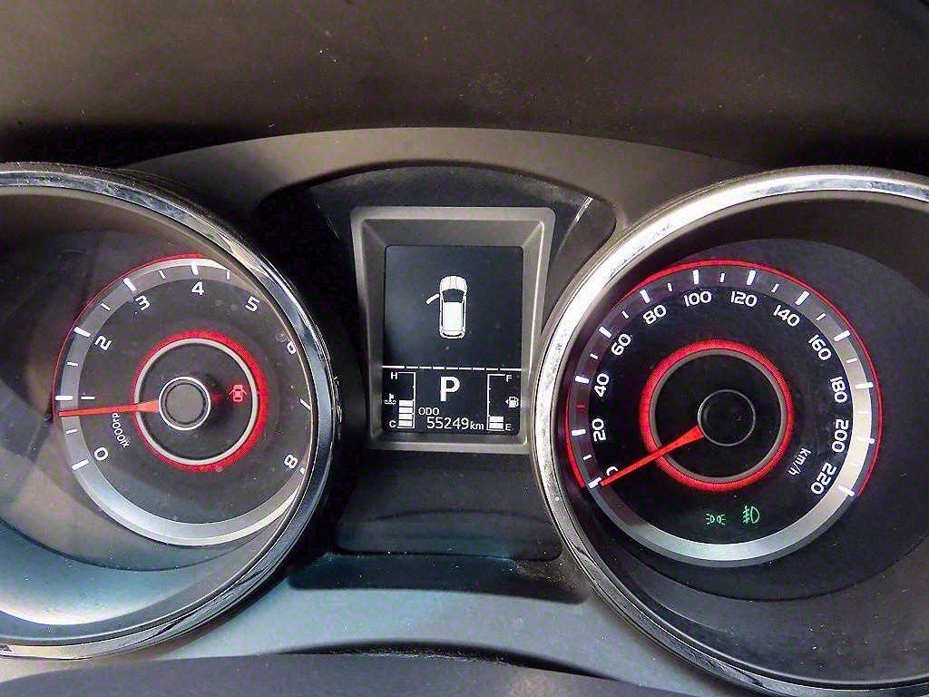 Ssangyong Tivoli - Vista 9