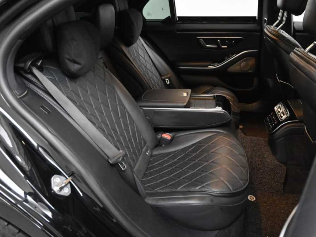 Mercedes Benz S Class - Vista 12