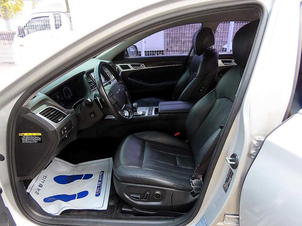 Genesis G80 - Vista 5