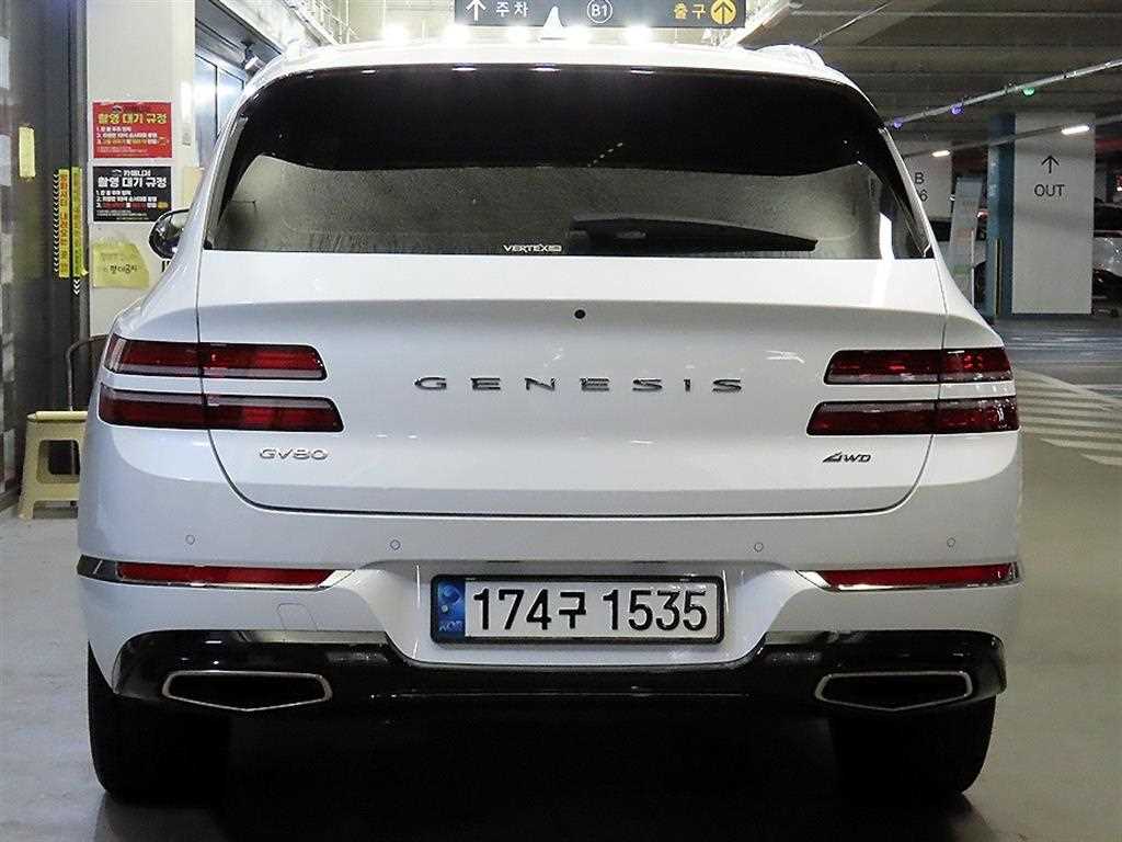 Genesis GV80 - Vista 5