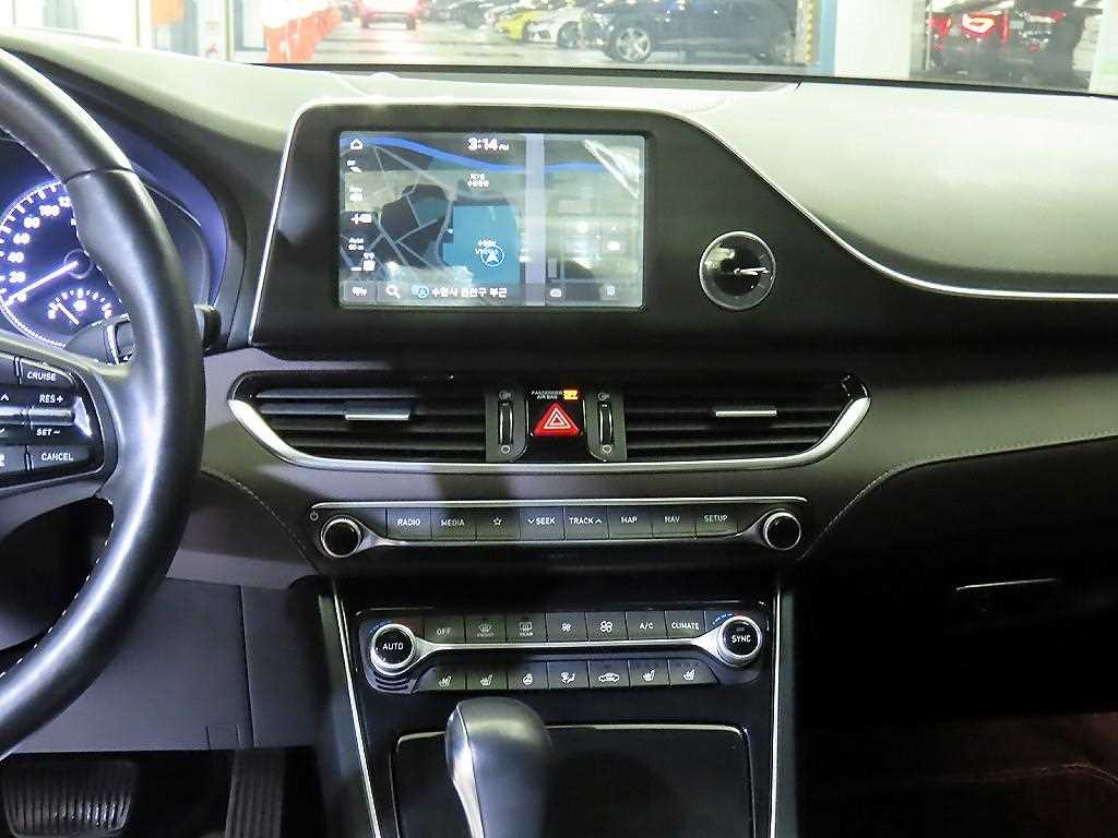 HYUNDAI Grandeur - Vista 11