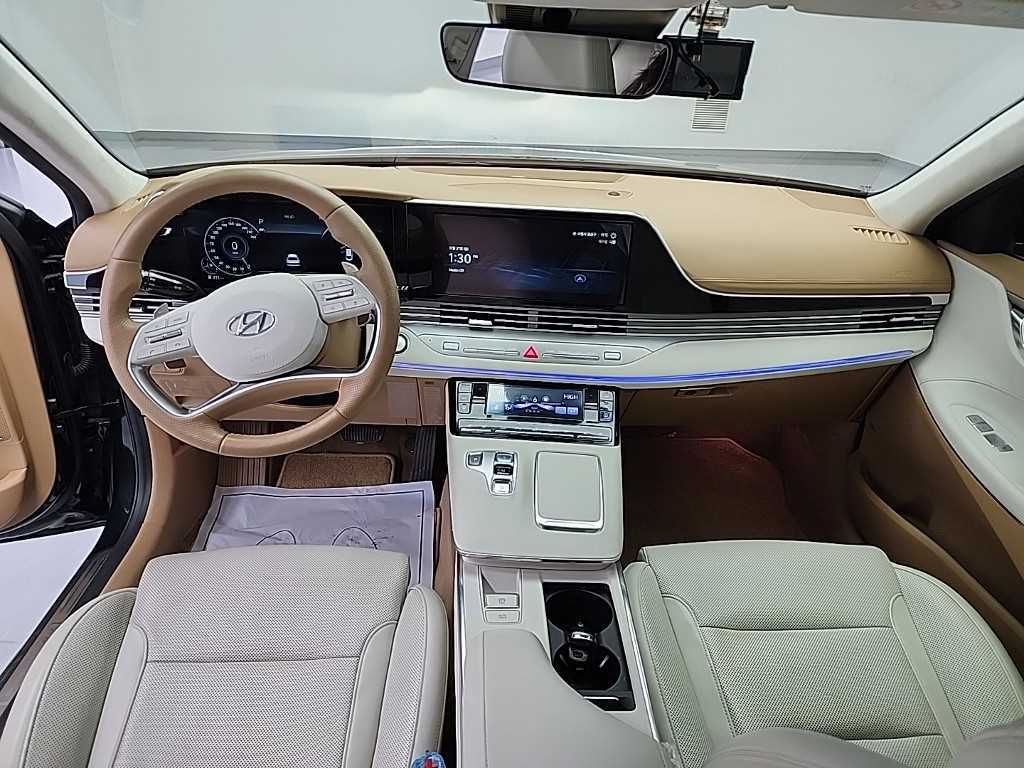 HYUNDAI Grandeur - Vista 7