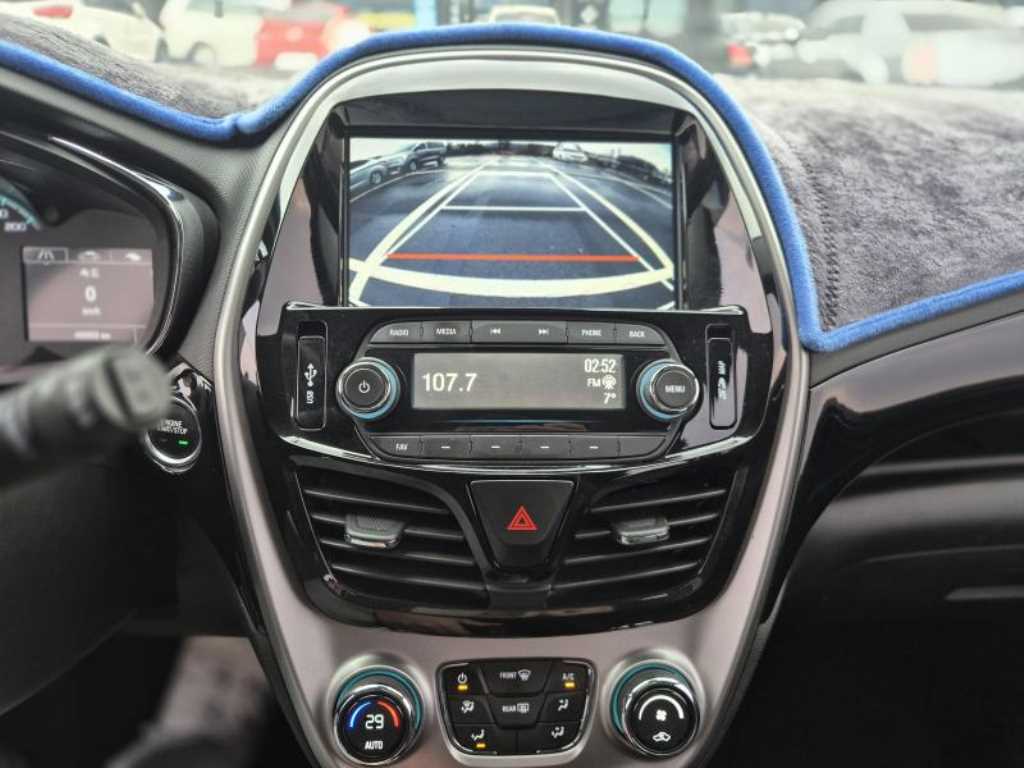Chevrolet Spark - Vista 11