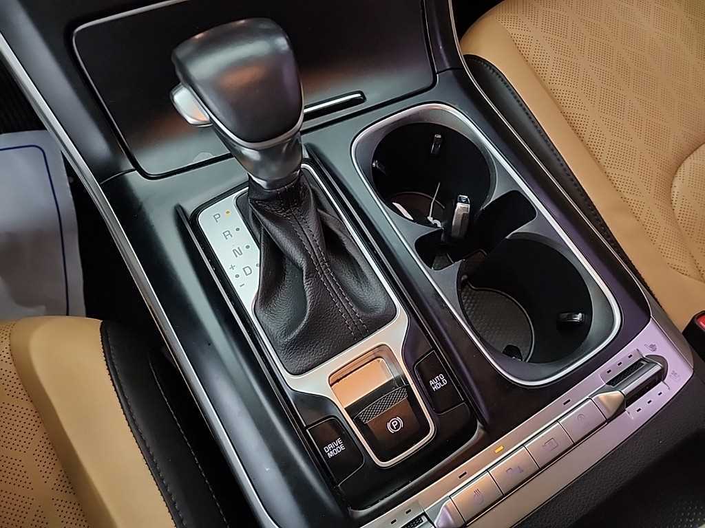 KIA Carnival - Vista 8