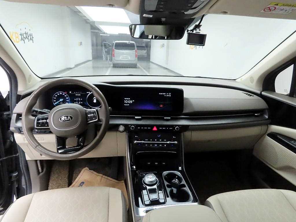 KIA Carnival - Vista 6