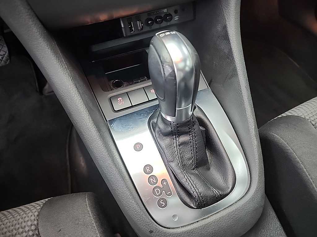 Volkswagen Golf - Vista 8