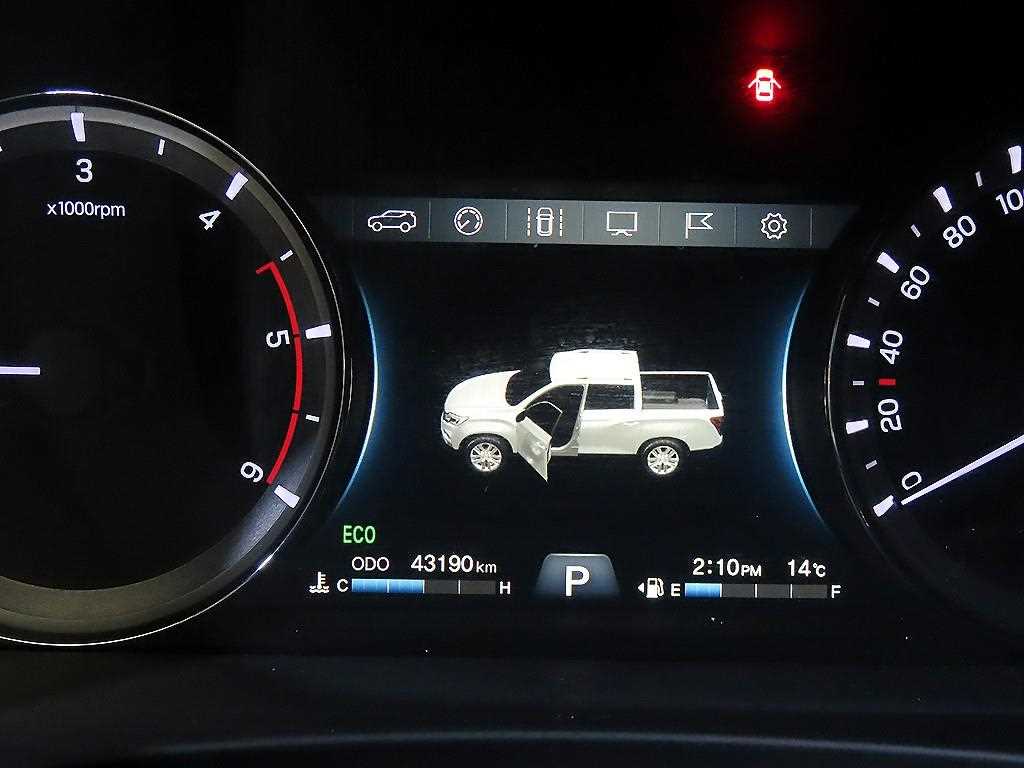 Ssangyong Rexton - Vista 9