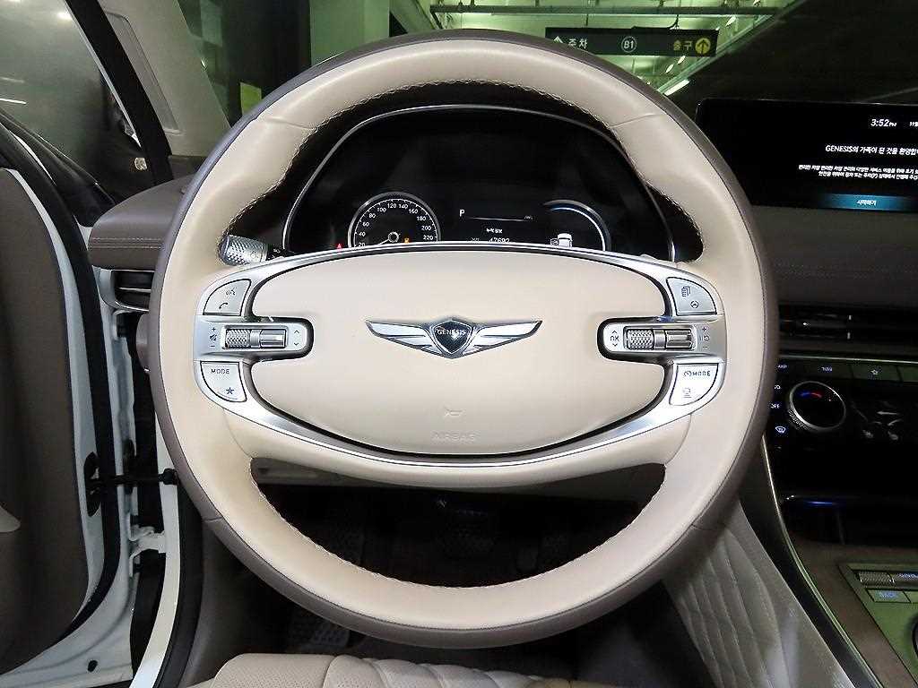 Genesis GV80 - Vista 8