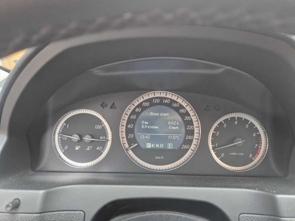 Mercedes Benz C Class - Vista 10