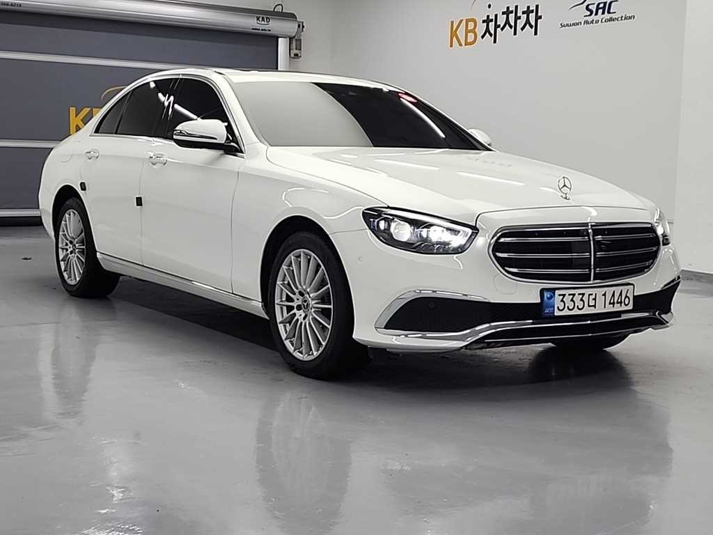 Mercedes Benz E class - Vista 4