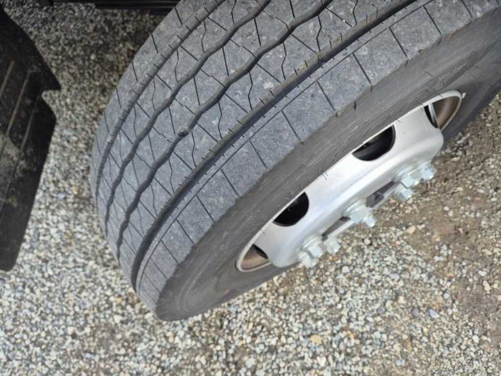 medium and large cargo Cargo - Vista 10