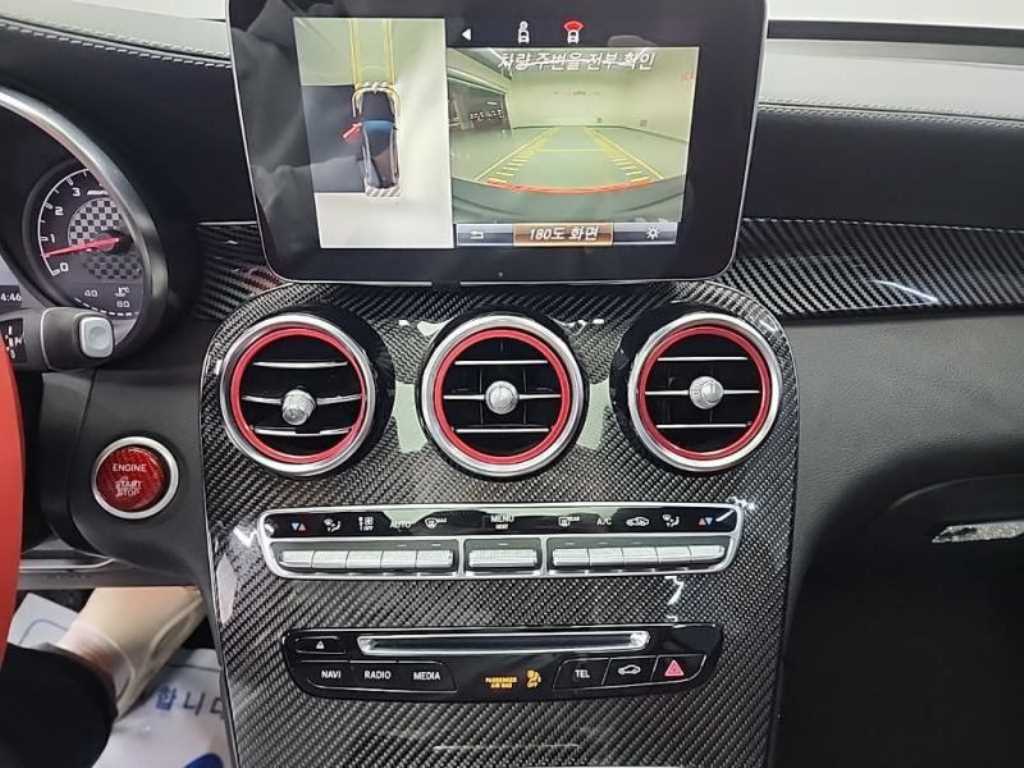 Mercedes Benz GLC Class - Vista 10