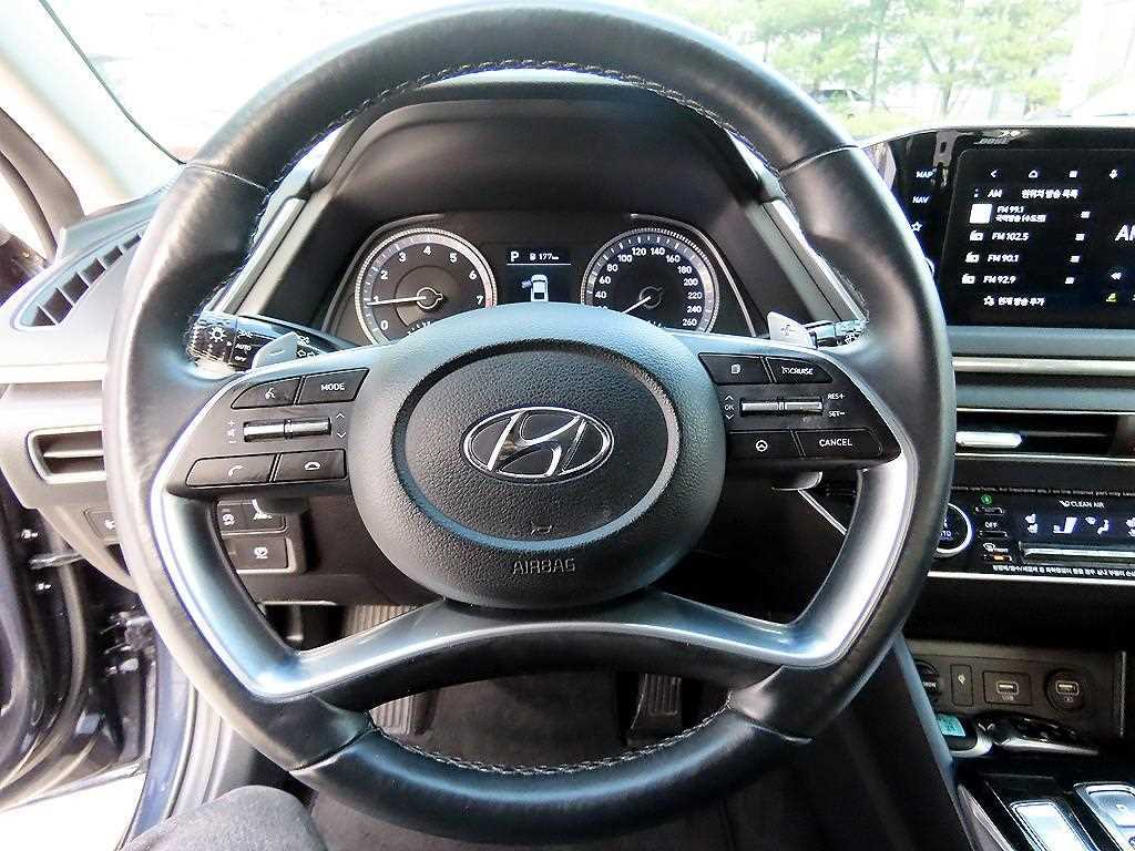 HYUNDAI Sonata - Vista 8