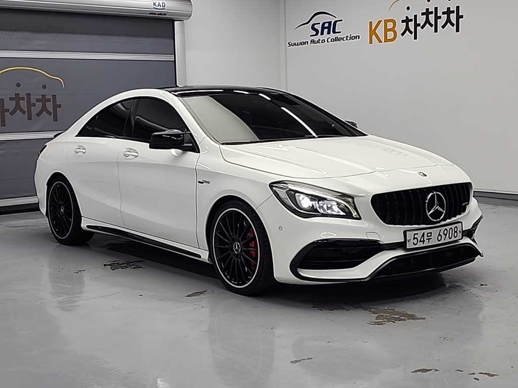 Mercedes Benz CLA Class - Vista 4