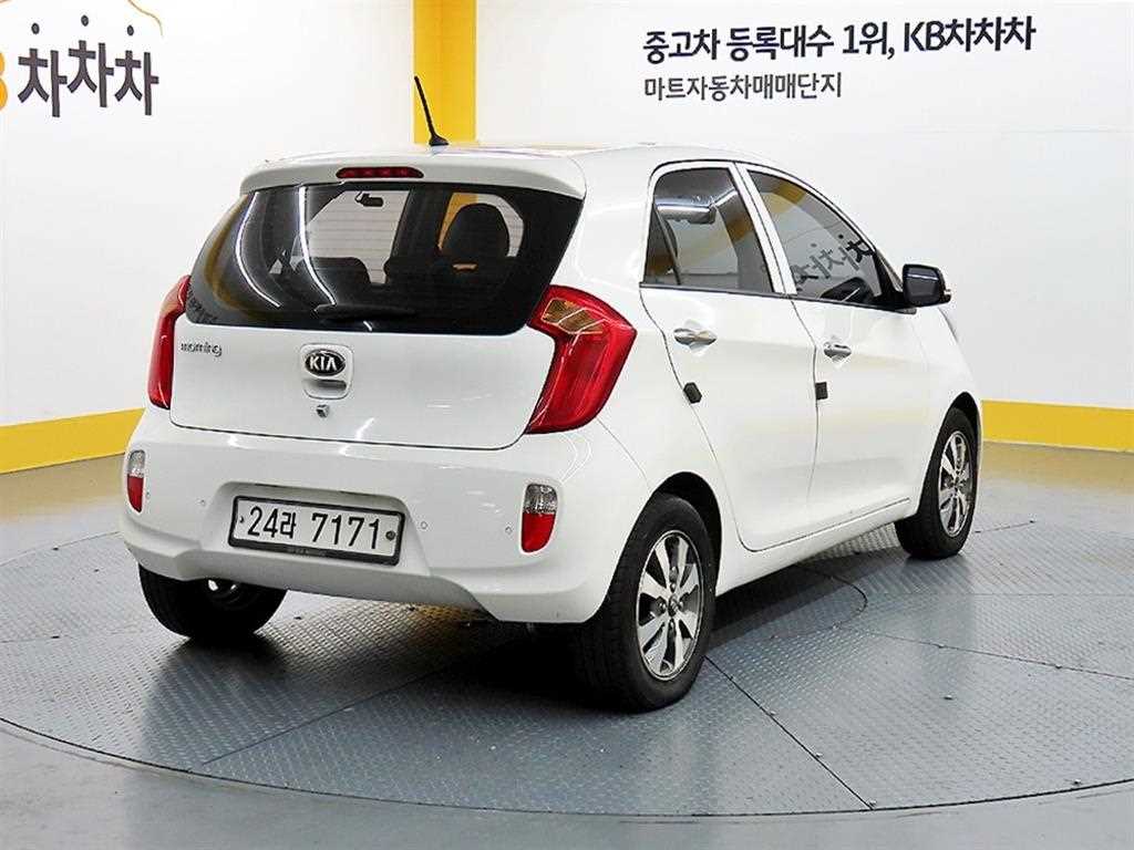 KIA Morning - Vista 4