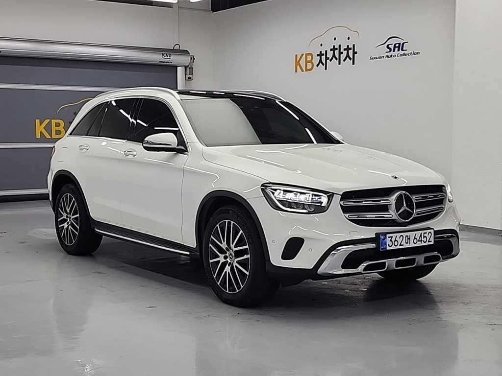 Mercedes Benz GLC Class - Vista 4