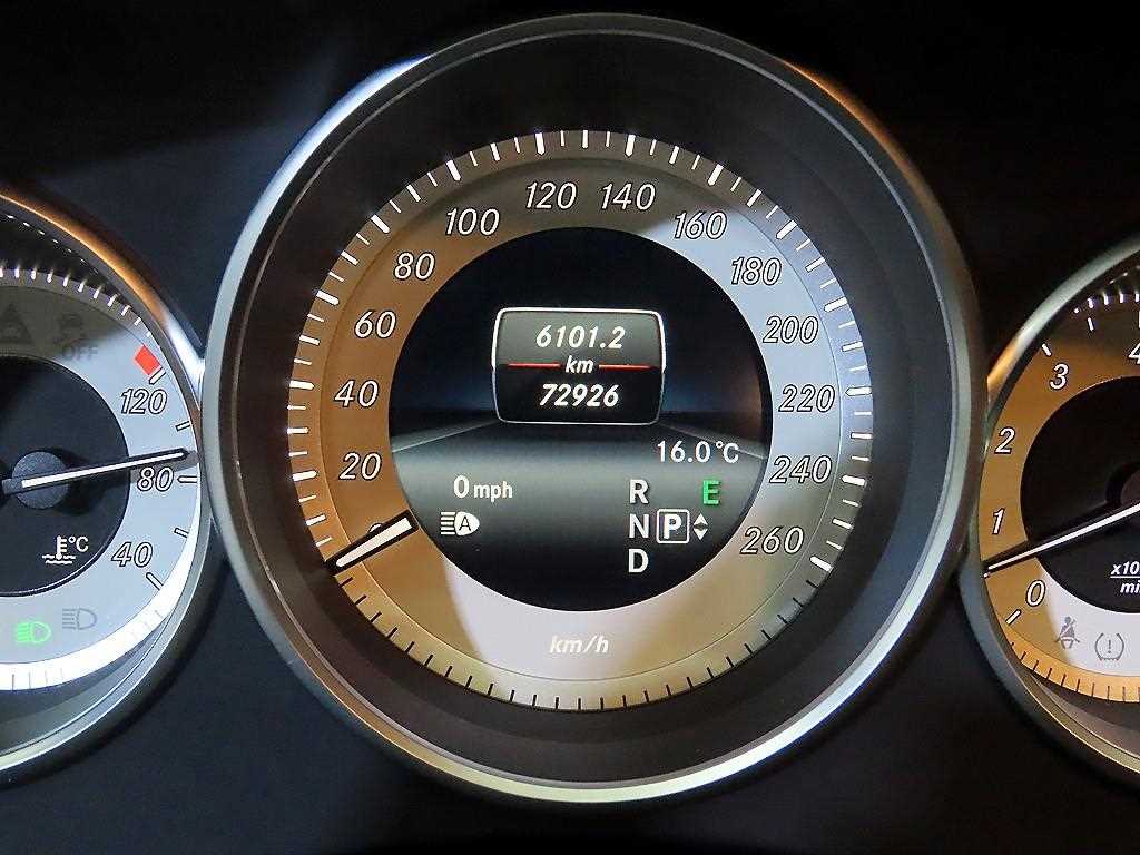 Mercedes Benz CLS Class - Vista 9