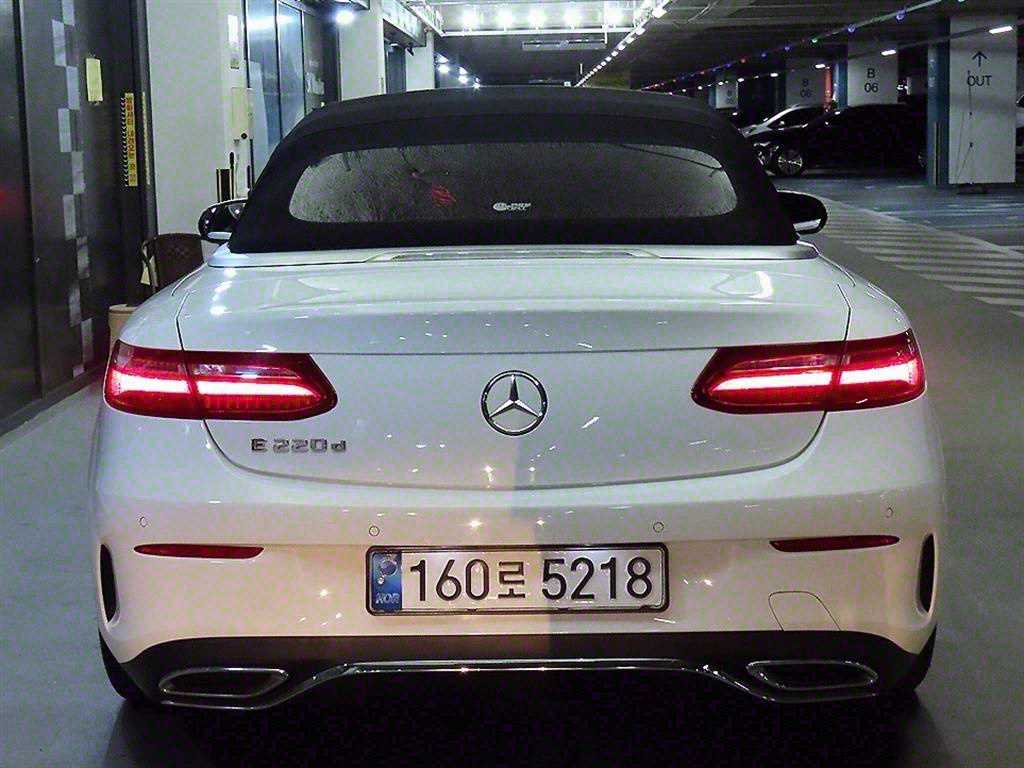 Mercedes Benz E class - Vista 6