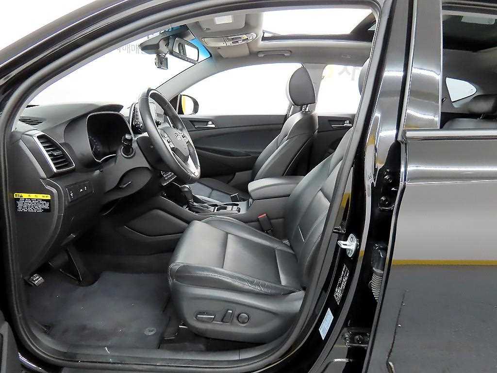 HYUNDAI Tucson - Vista 5