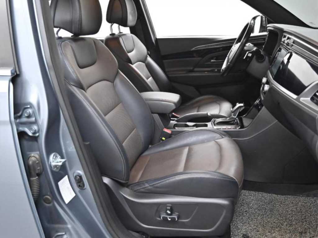 Ssangyong Korando - Vista 10