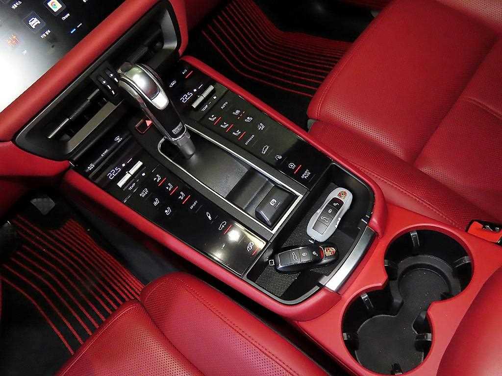 Porsche Macan - Vista 12