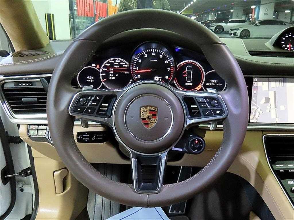 Porsche Panamera - Vista 8