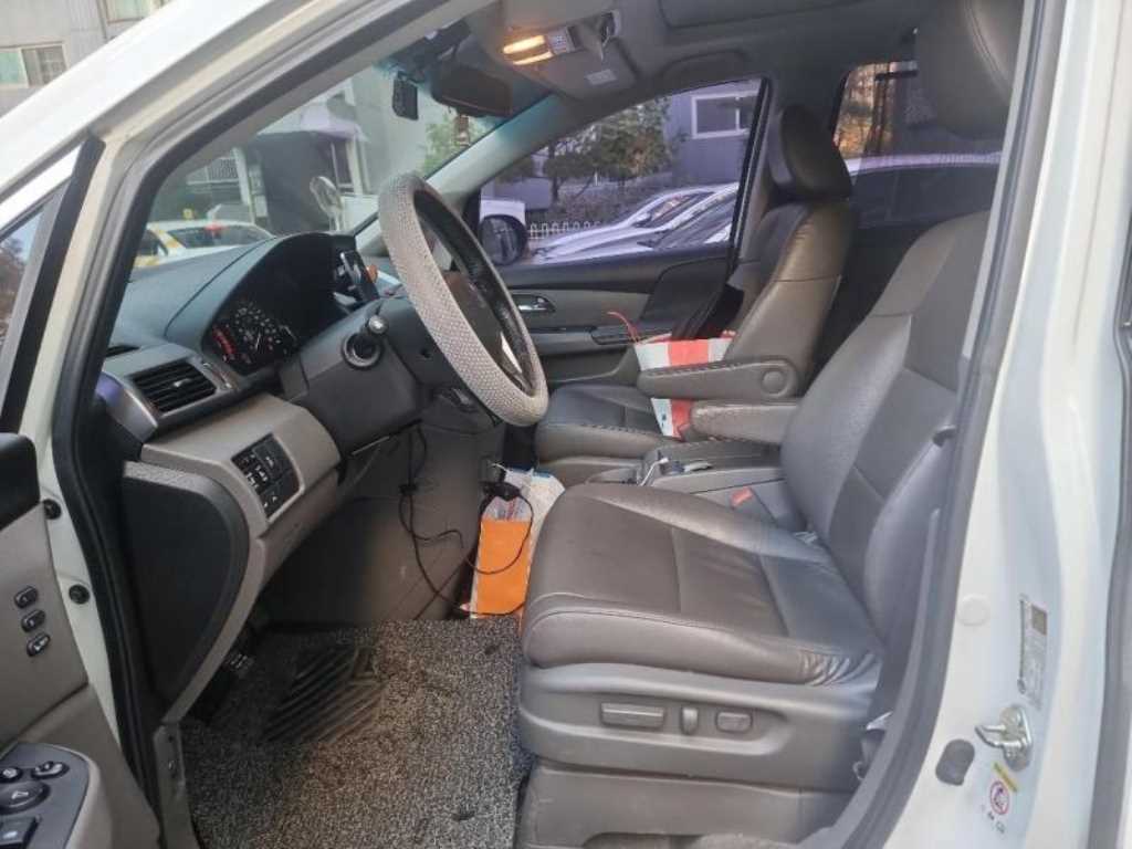 Honda Odyssey - Vista 5