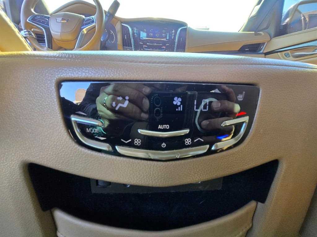 Cadillac Escalade 2018 Negro - Importación desde Corea - HF Imports Iquique - Foto 15