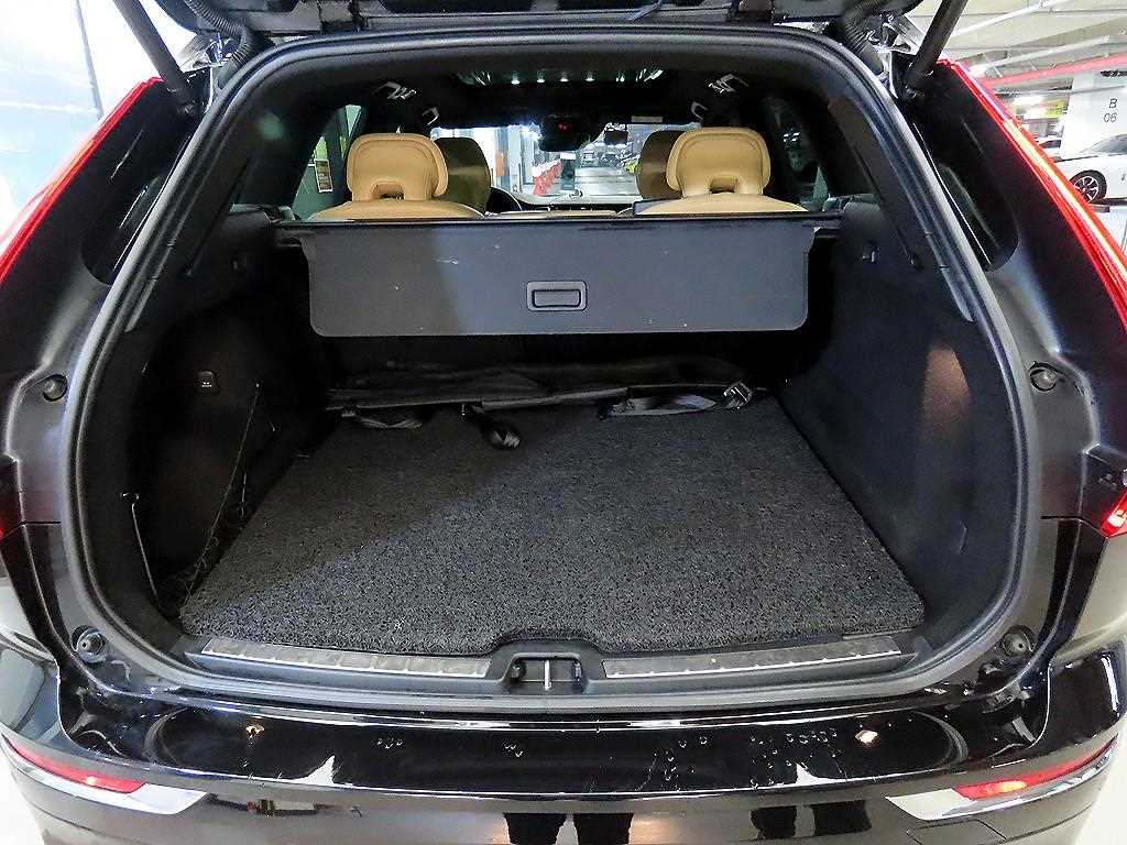 Volvo XC60 2021 - Importación desde Corea - HF Imports Iquique - Foto 16