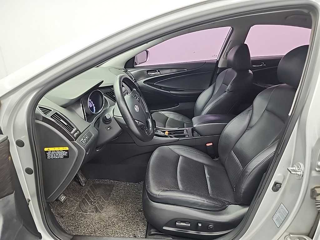 HYUNDAI Sonata - Vista 10