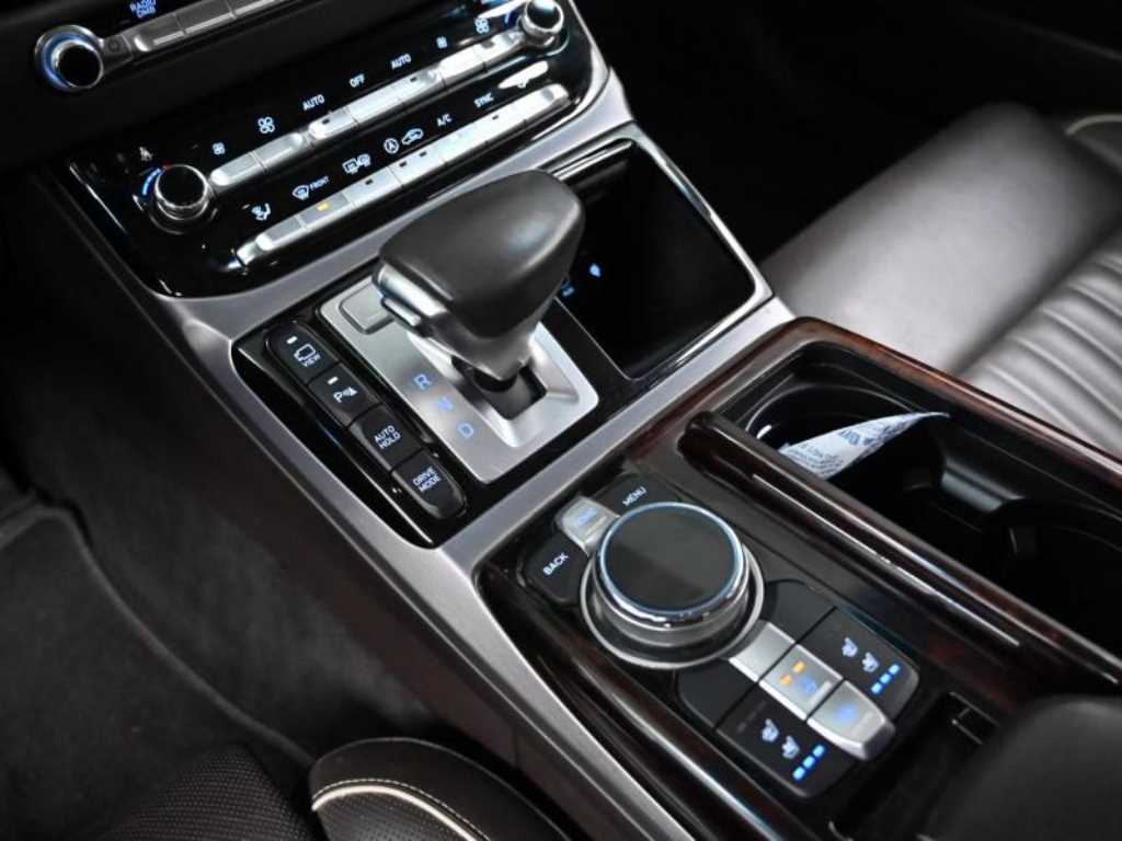 Genesis EQ900 - Vista 9