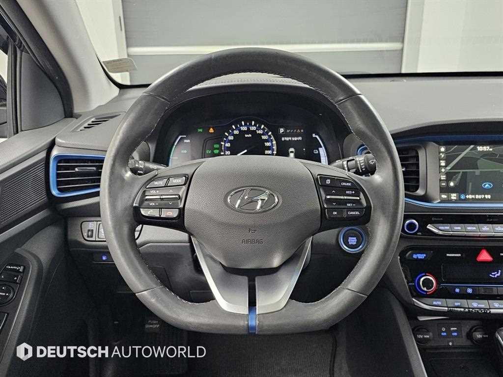 HYUNDAI Ioniq - Vista 12