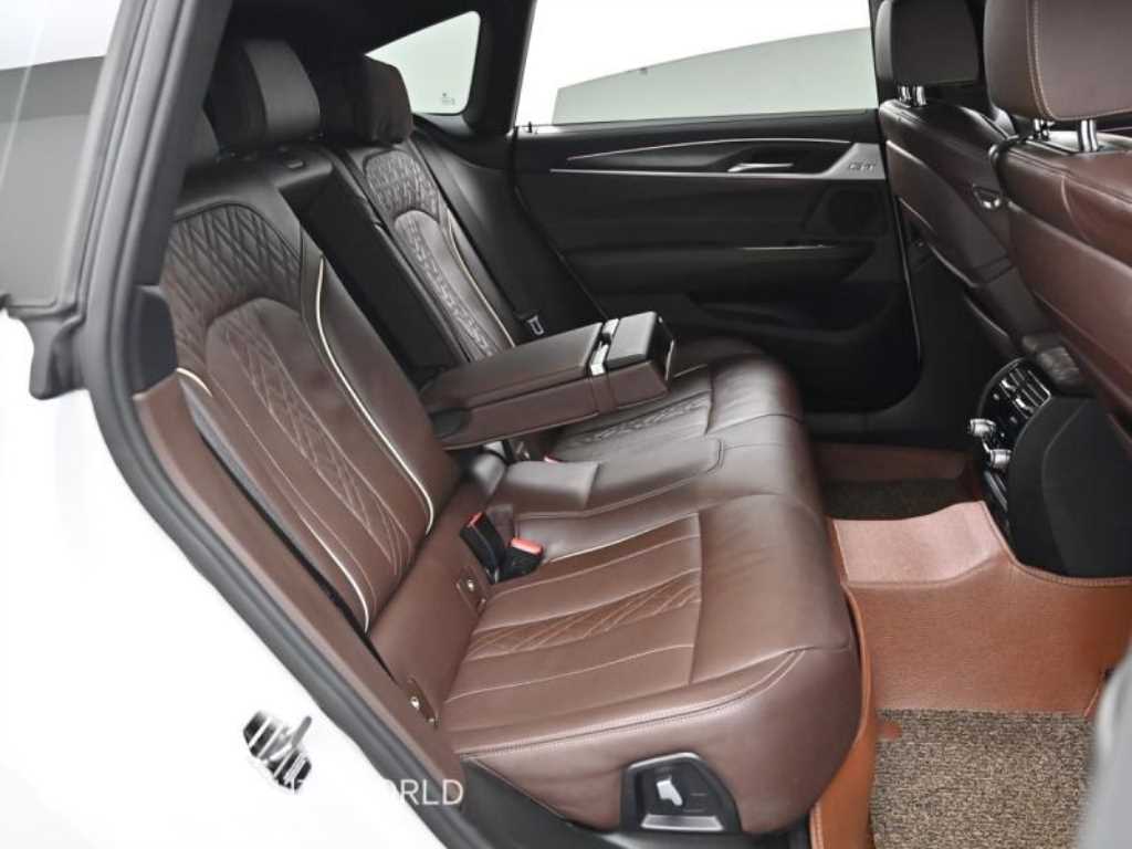 BMW Gran Turismo - Vista 12