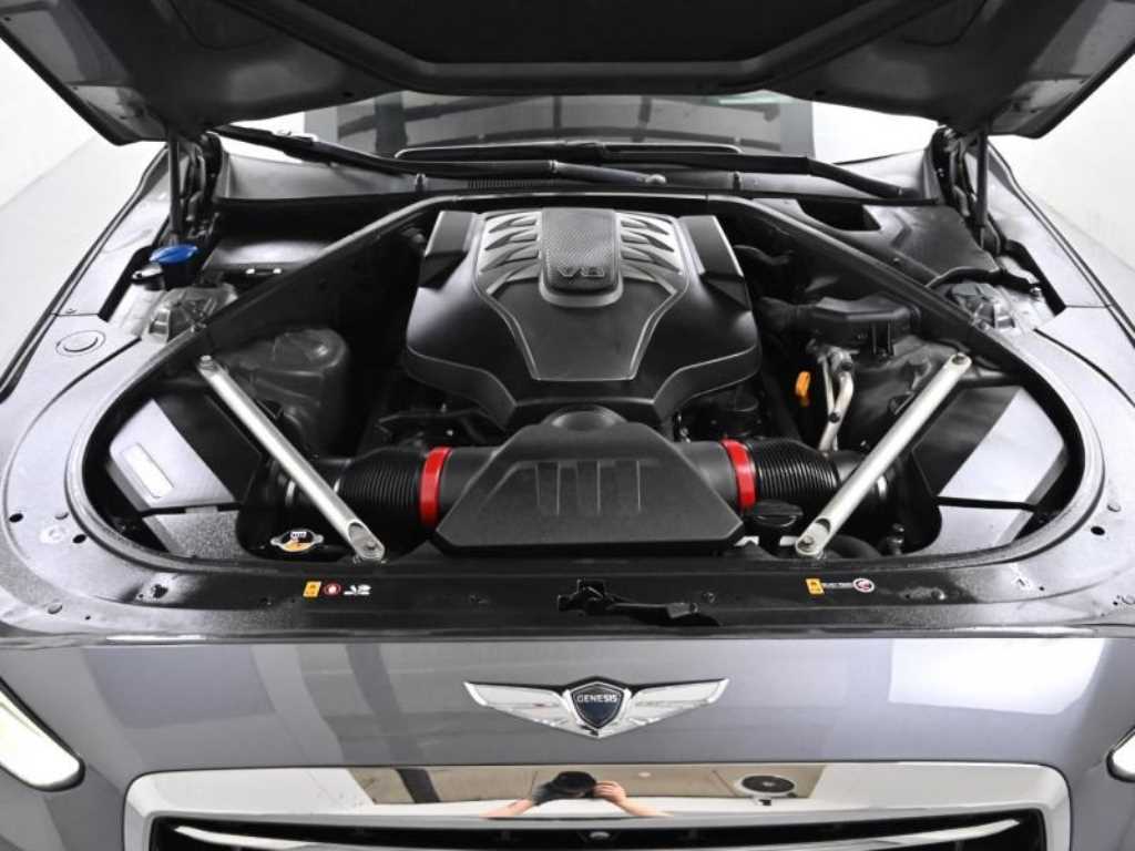 Genesis EQ900 - Vista 6